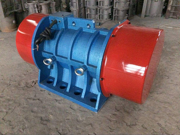 臥式振動(dòng)電機(jī)